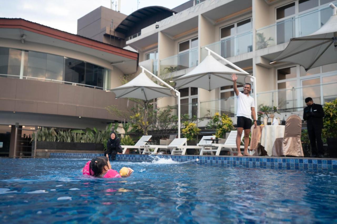 Grandia Hotel Bandung Luaran gambar