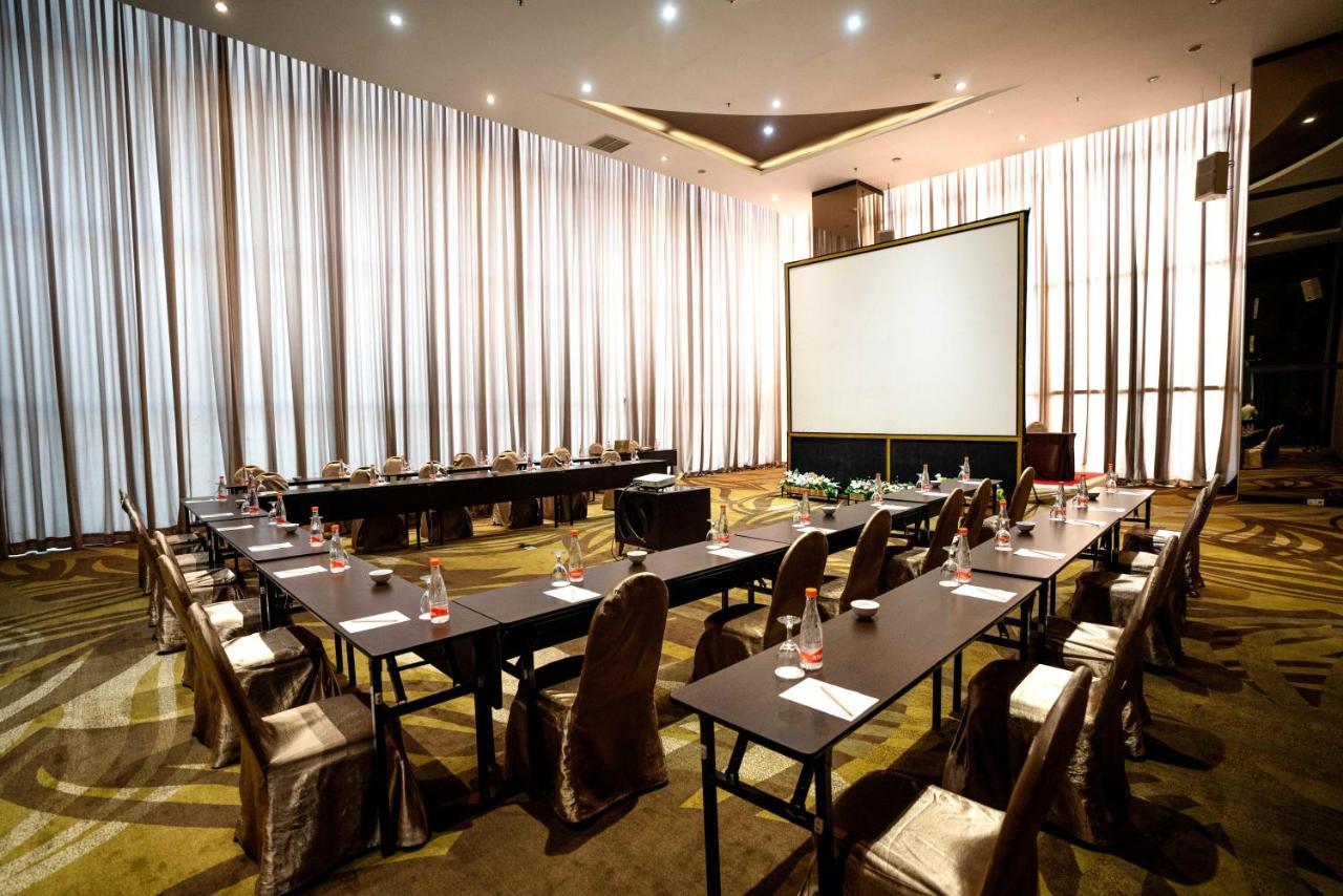 Grandia Hotel Bandung Luaran gambar